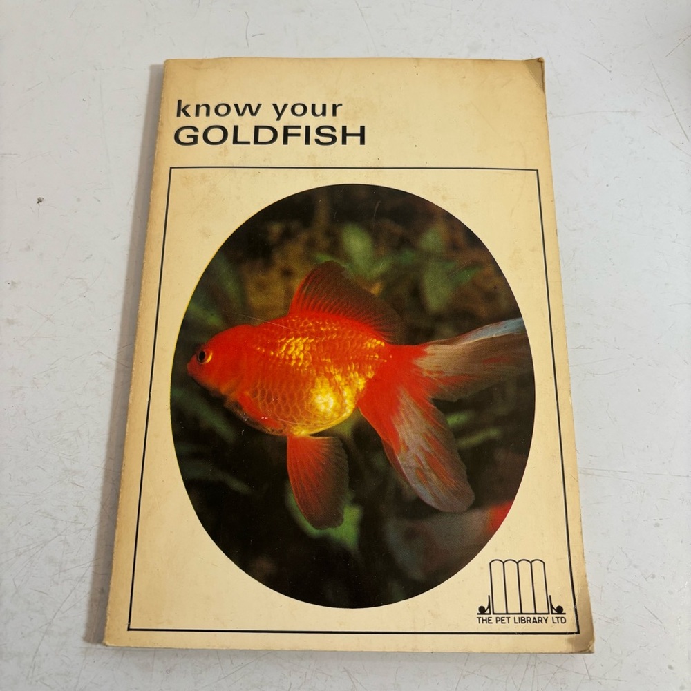 Vintage Know your goldfish paperback novel - The Pet Library - Good